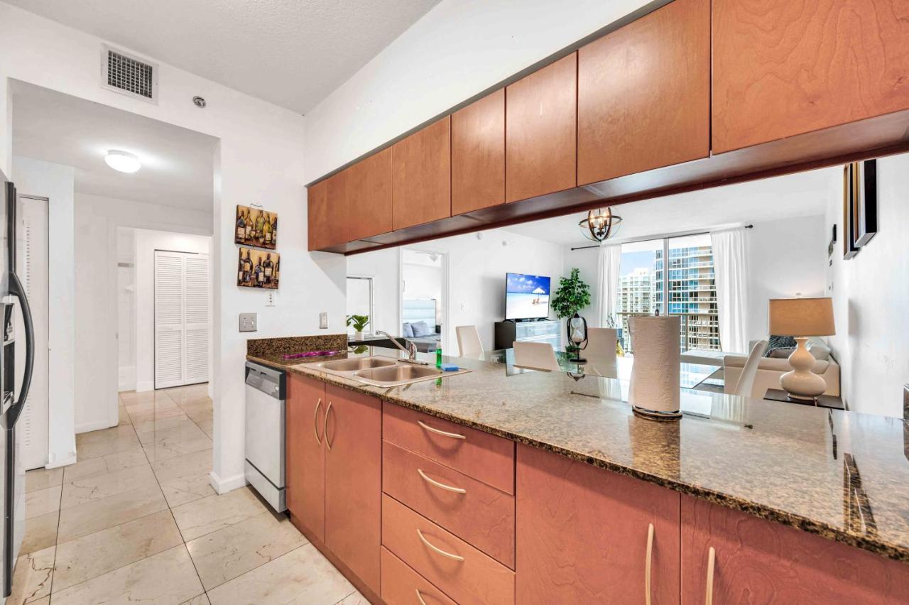 Modern 1 Bed In The Heart Of Brickell With Free Parking Leilighet Miami Eksteriør bilde